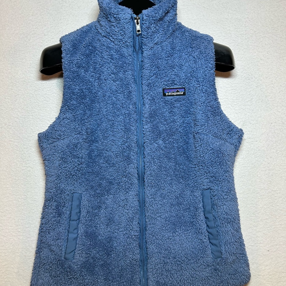 Patagonia Soft Blue Sherpa vest size medium hike camp full zip Sz M